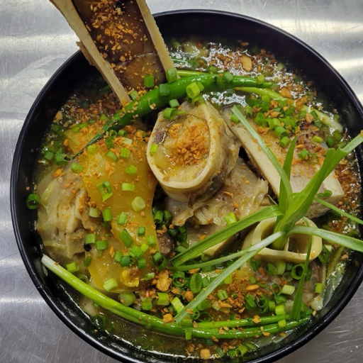 Balbacua Overload with Bone Marrow (3 TO 4 Person Serving)